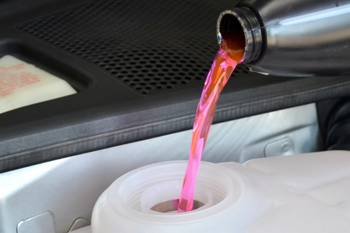 Todo lo que necesitas saber sobre el Líquido Anticongelante de tu coche